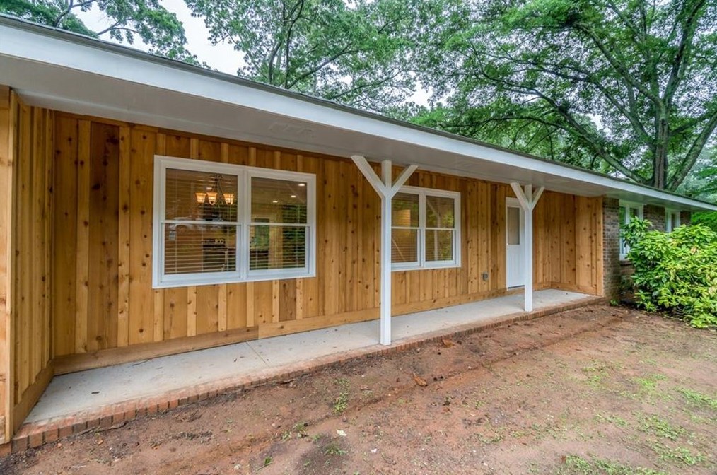 300 Spring Dr, Roswell, GA 30075