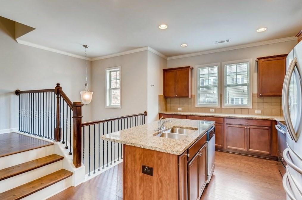 1321 Kingston Trl, Decatur GA  30033-3258 exterior