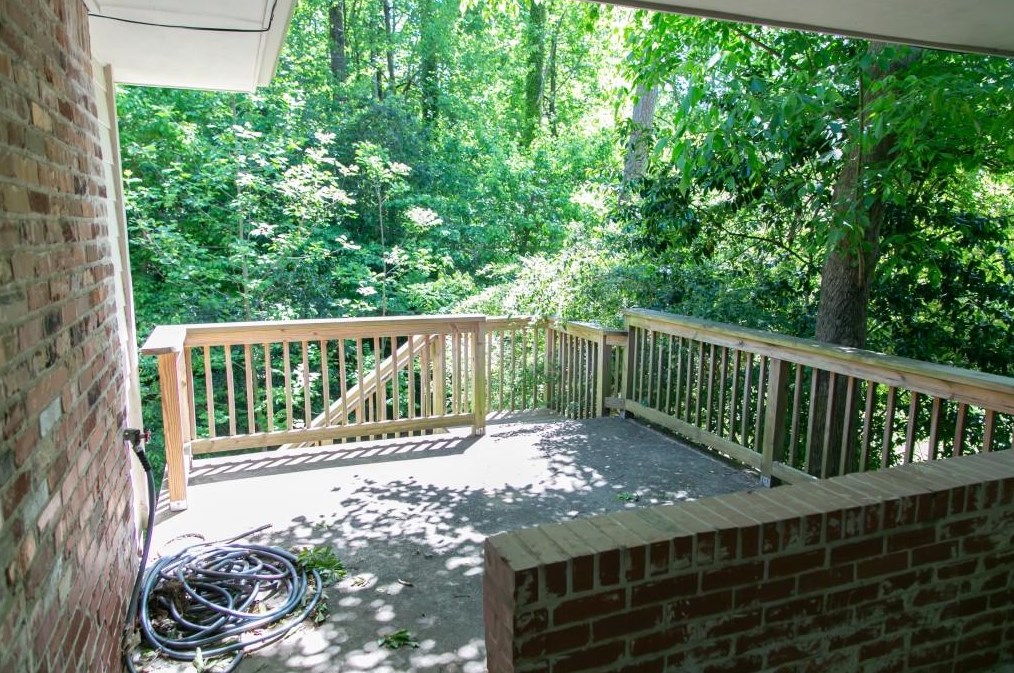 1547 Delia Dr, Decatur GA  30033-3373 exterior