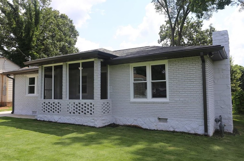 625 Gibbons Dr, Scottdale, GA 30079