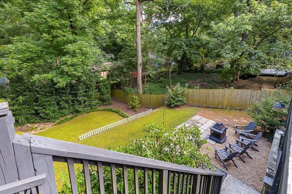 1891 Woodland Hills Ave, Atlanta GA  30318-3063 exterior