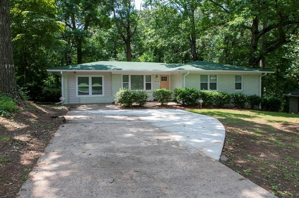 1704 Woodberry Ave, Atlanta, GA 30344-1222