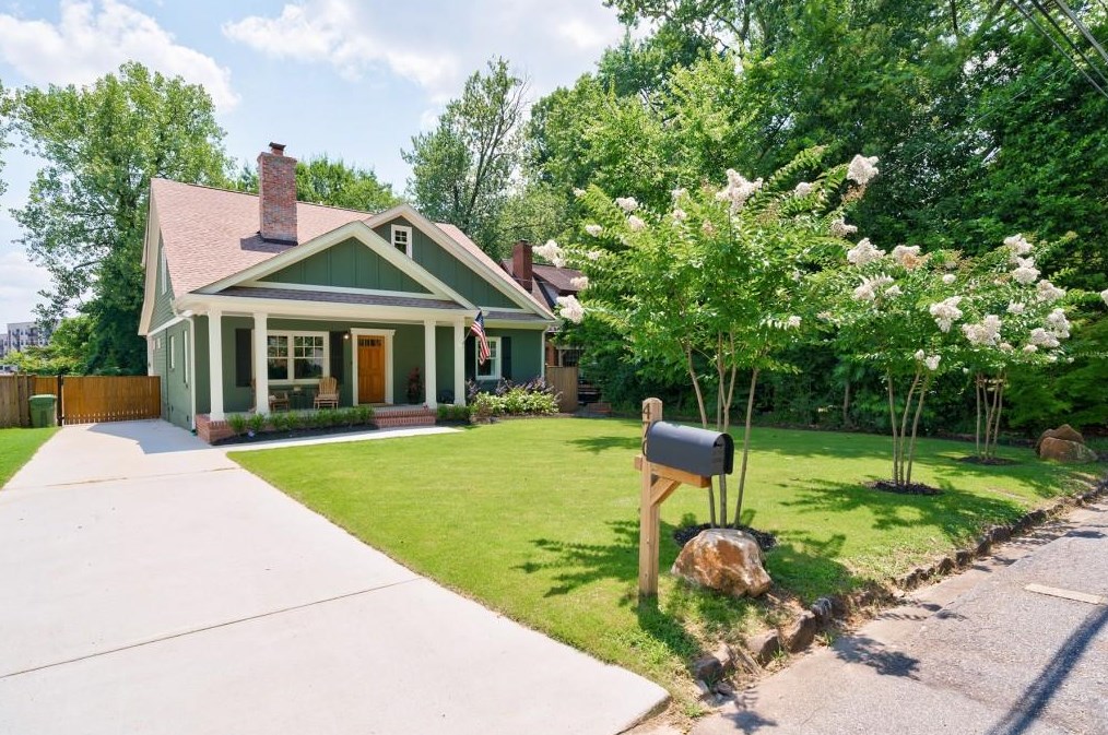470 Trabert Ave, Atlanta, GA 30309-4609