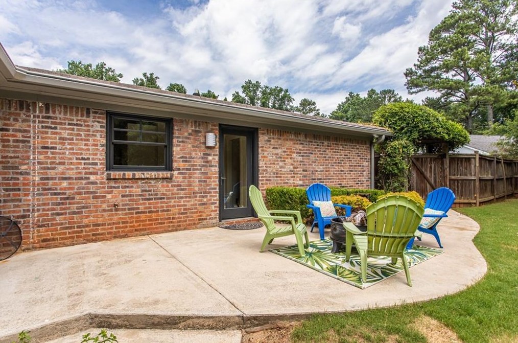 1289 Fork Creek Trl, Decatur GA  30033-2904 exterior