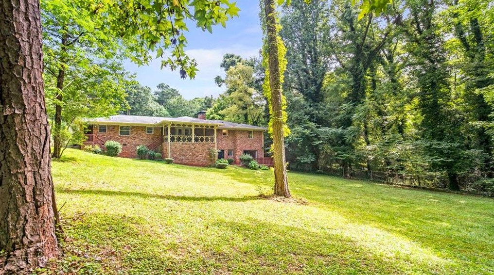 3323 Flat Shoals Rd, Decatur, GA 30034-1307