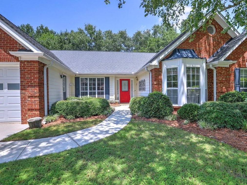 2860 Meridian Dr, Dacula, GA 30019-3026