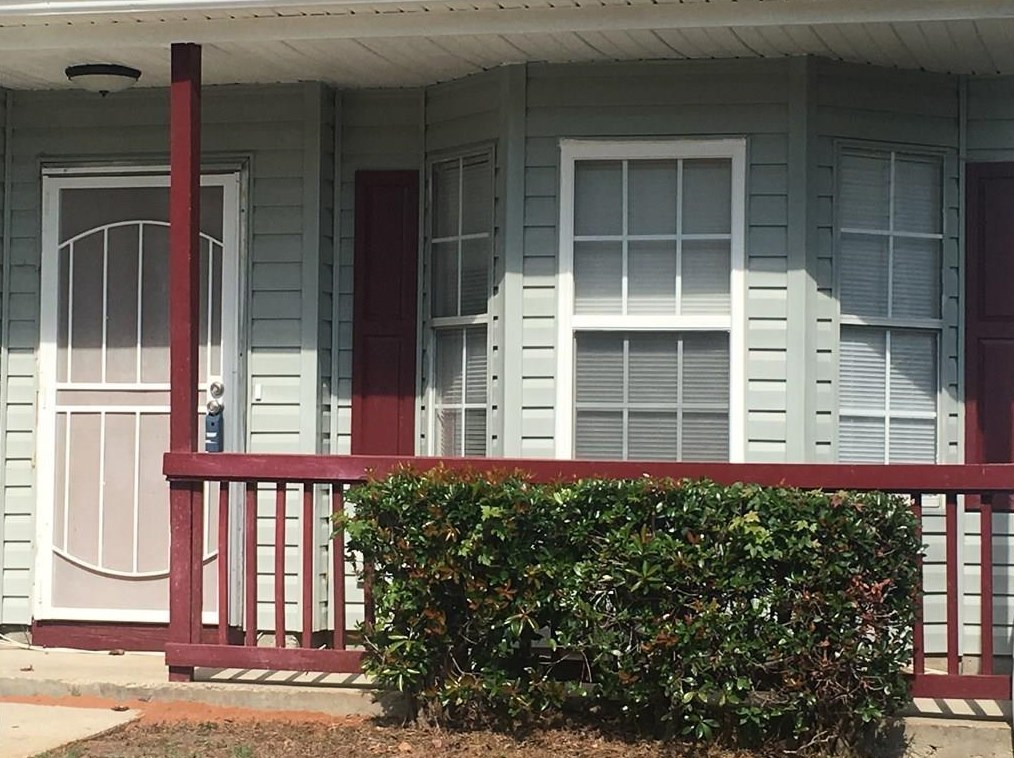 622 Waynes Ct, Atlanta GA  30354-2498 exterior