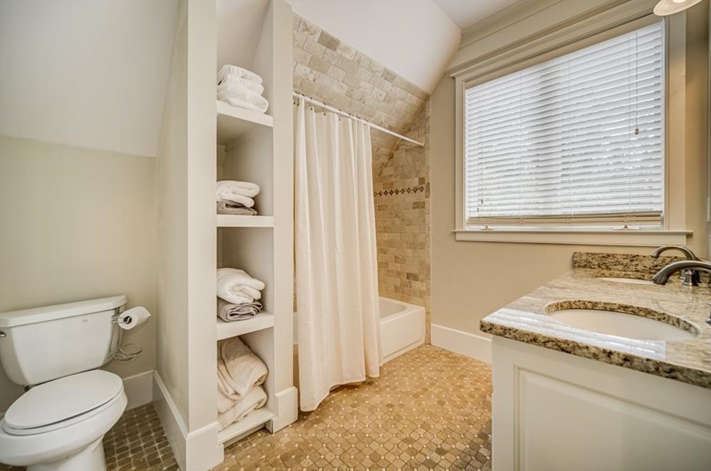 633 Coventry Rd, Decatur GA  30030-5011 exterior