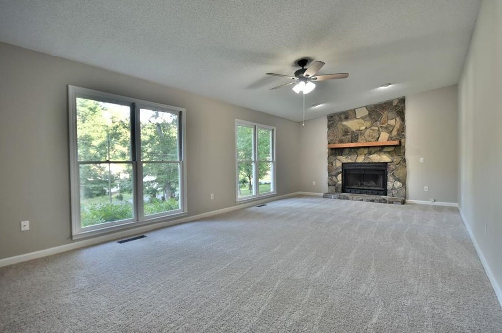 18 Rock Crest Cir, Euharlee, GA 30121-5252