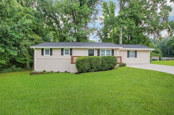 3611 Briar Dr, Lithia Springs, GA 30122