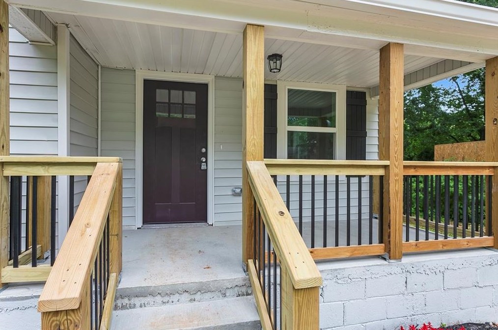 3611 Orchard Cir, Decatur GA  30032-2513 exterior