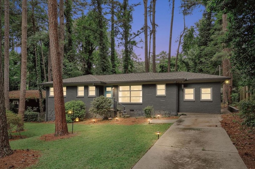 3354 Pinehill Dr, Decatur GA  30032-2903 exterior