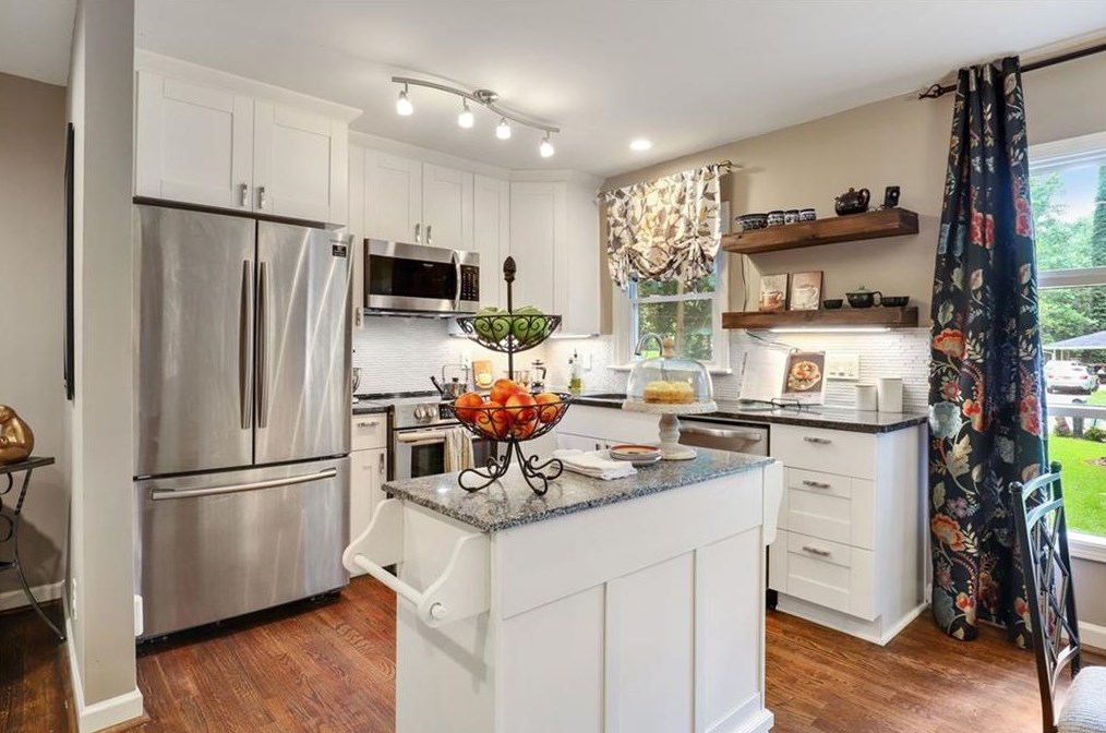 3354 Pinehill Dr, Decatur GA  30032-2903 exterior