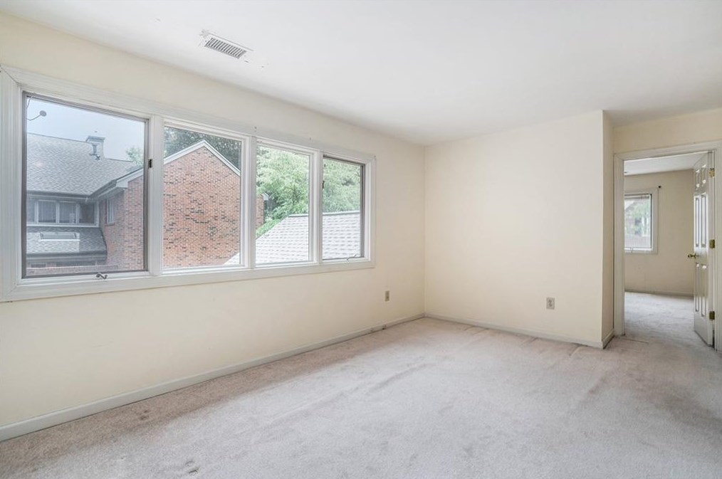 25 Westfair Ct, Atlanta GA  30328-1658 exterior