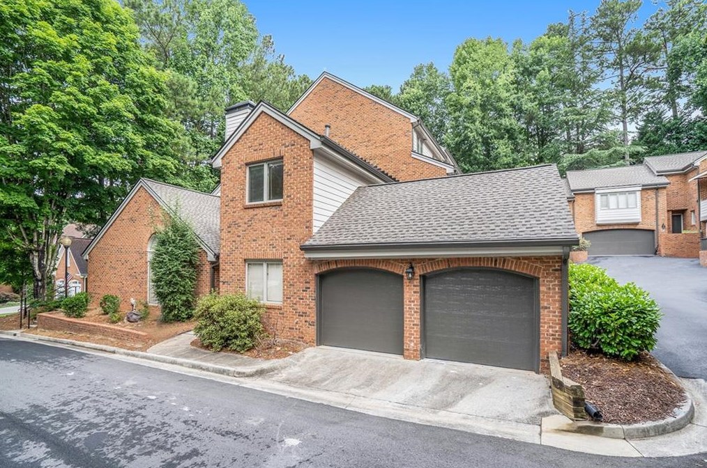 25 Westfair Ct, Atlanta, GA 30328-1658