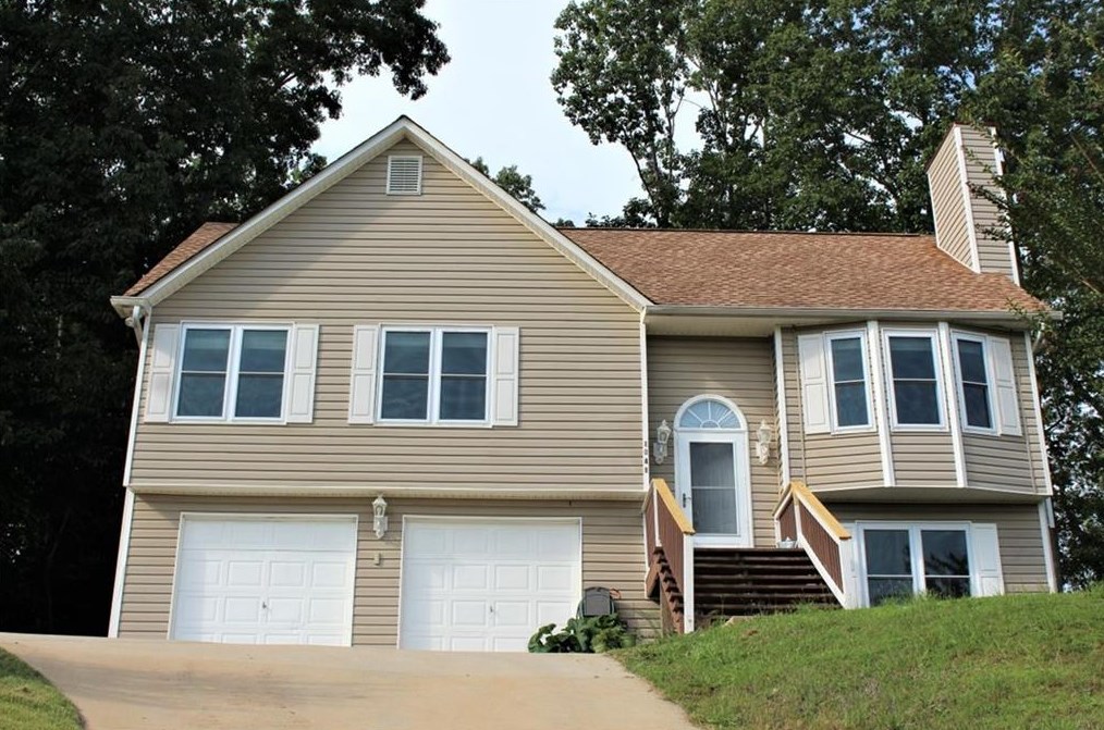 1041 Wellspring Ct, Flowery Branch, GA 30542-5721