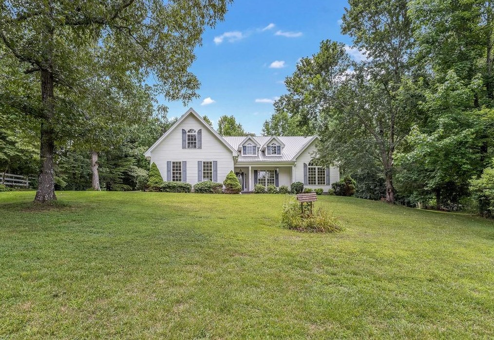 1454 Pless Rd, Cleveland, GA 30528