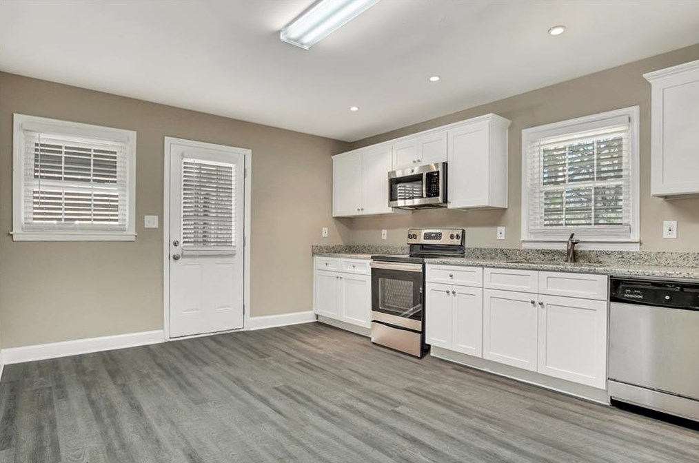 3691 Fred Walker Dr, Smyrna GA  30082-2905 exterior