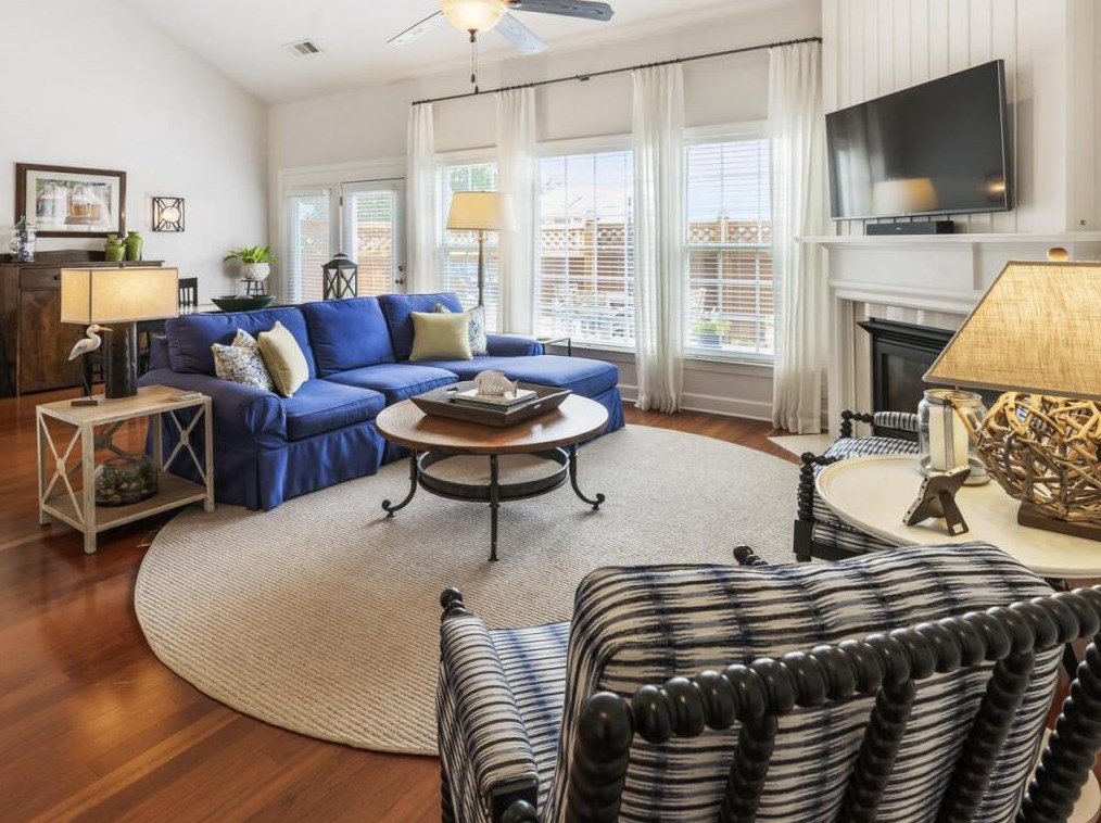 203 Wellwood Ct, Roswell, GA 30075-5841