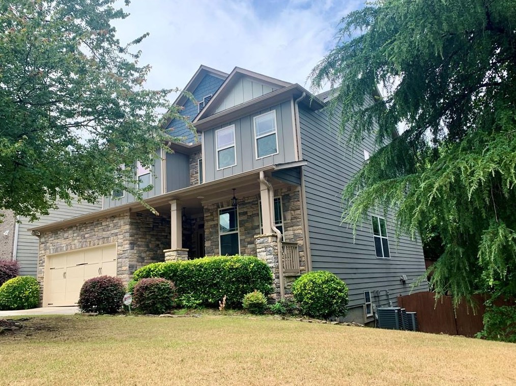 2084 Village Crest Dr, Atlanta, GA 30318-1065