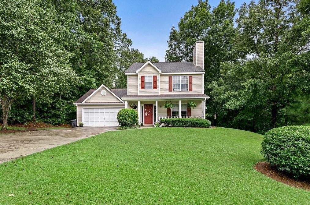 2055 Amberly Glen Way, Dacula, GA 30019-2645
