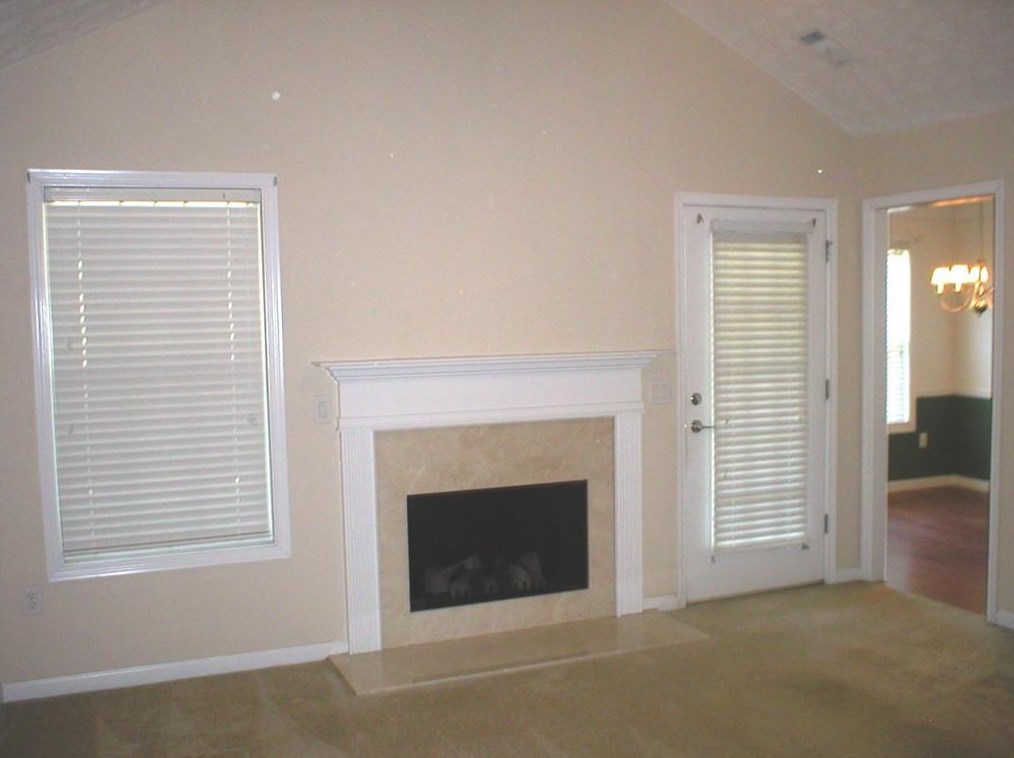 914 Stone Creek Ct, Monroe, GA 30655
