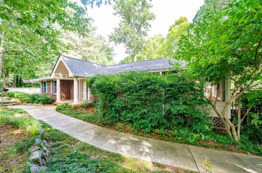 508 Springlake Rd, Lawrenceville, GA 30045-5031