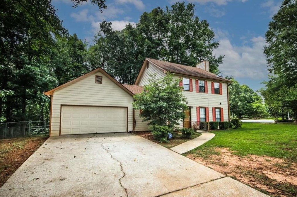 3065 Stone Oak Dr, Douglasville, GA 30135-1902