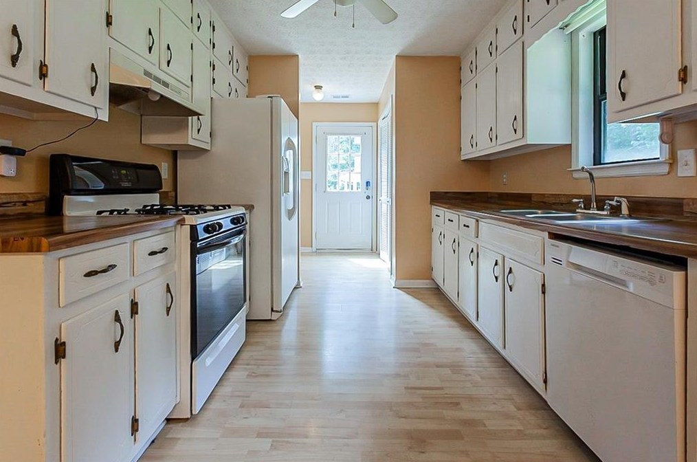 151 Springvalley Cir, Stockbridge, GA 30281