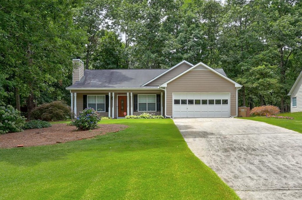 435 Briarwood Rd, Winder, GA 30680-7210