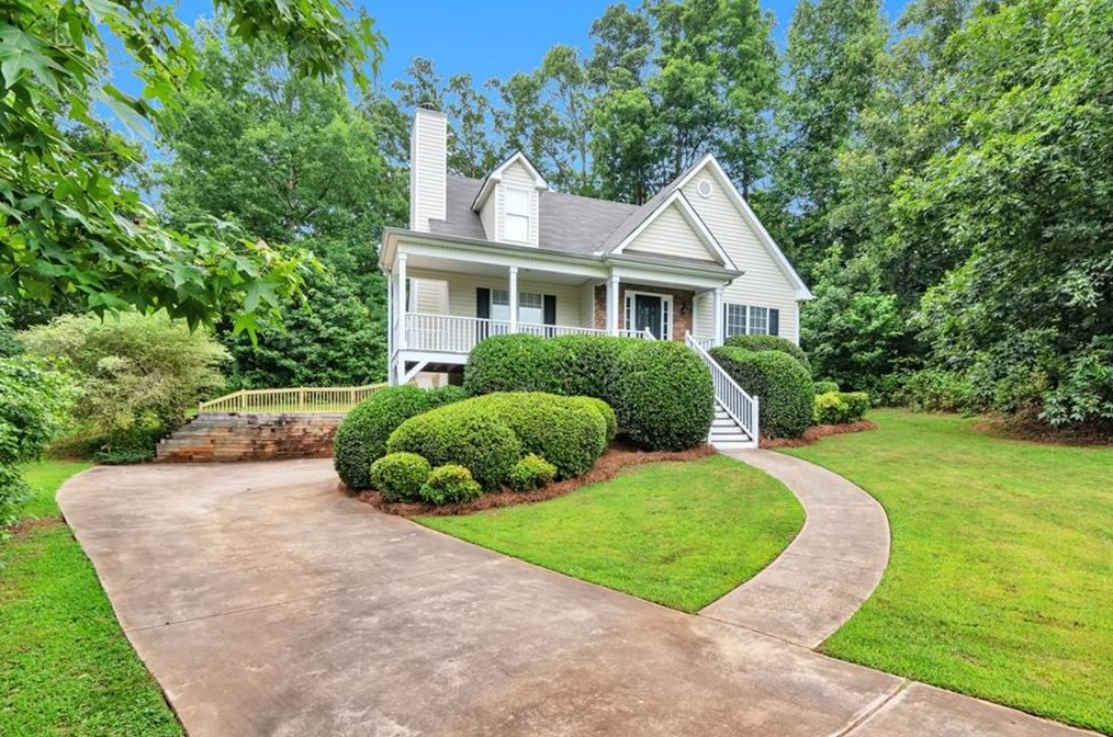 6735 Lenore Ct, Cumming, GA 30028-3913