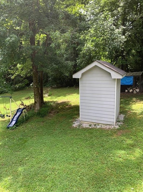 1283 Dixon Bridge Rd, Maysville, GA 30558-3340