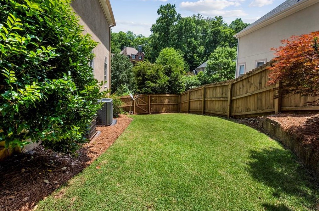 13 Wieuca Trce, Atlanta GA  30342-3856 exterior