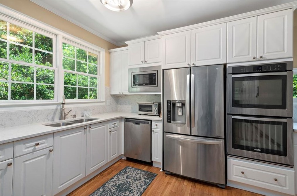 13 Wieuca Trce, Atlanta GA  30342-3856 exterior