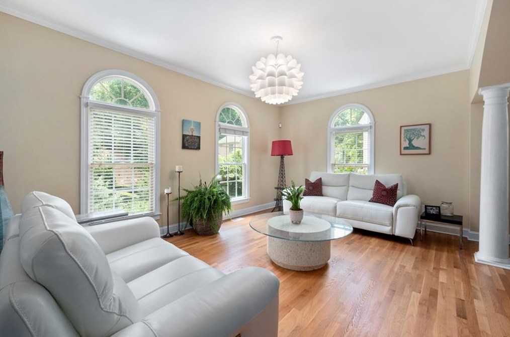 13 Wieuca Trce, Atlanta GA  30342-3856 exterior
