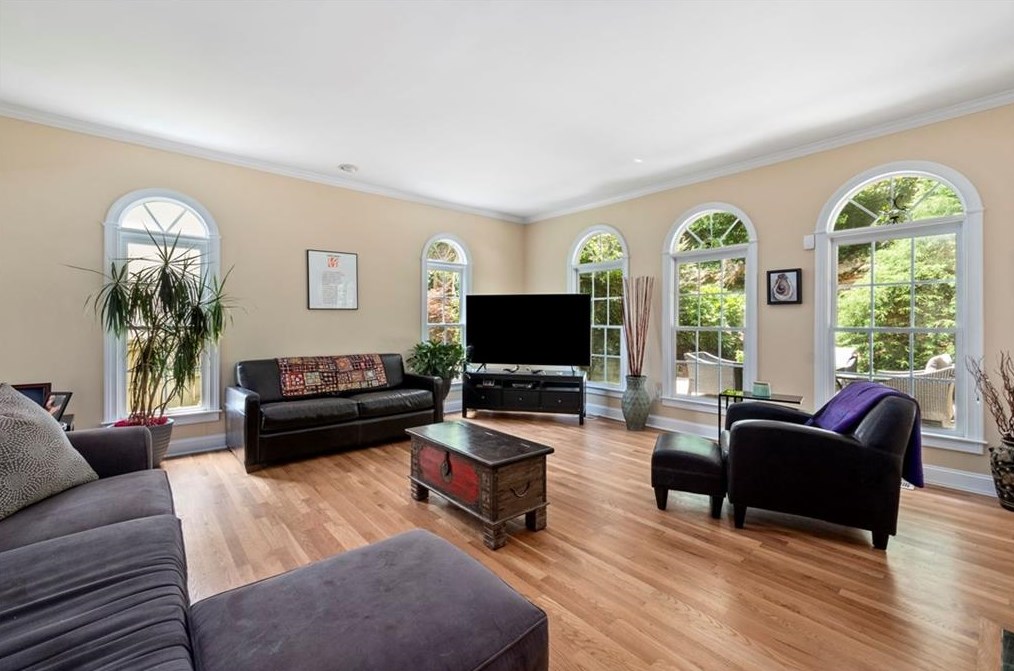 13 Wieuca Trce, Atlanta GA  30342-3856 exterior