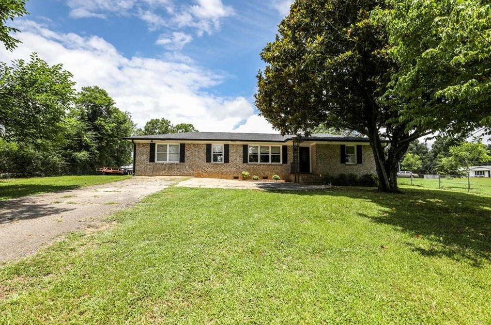 25 Dunson Rd, Tallapoosa, GA 30176
