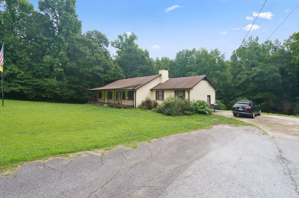 3224 Bomar Rd, Douglasville, GA 30135-2011
