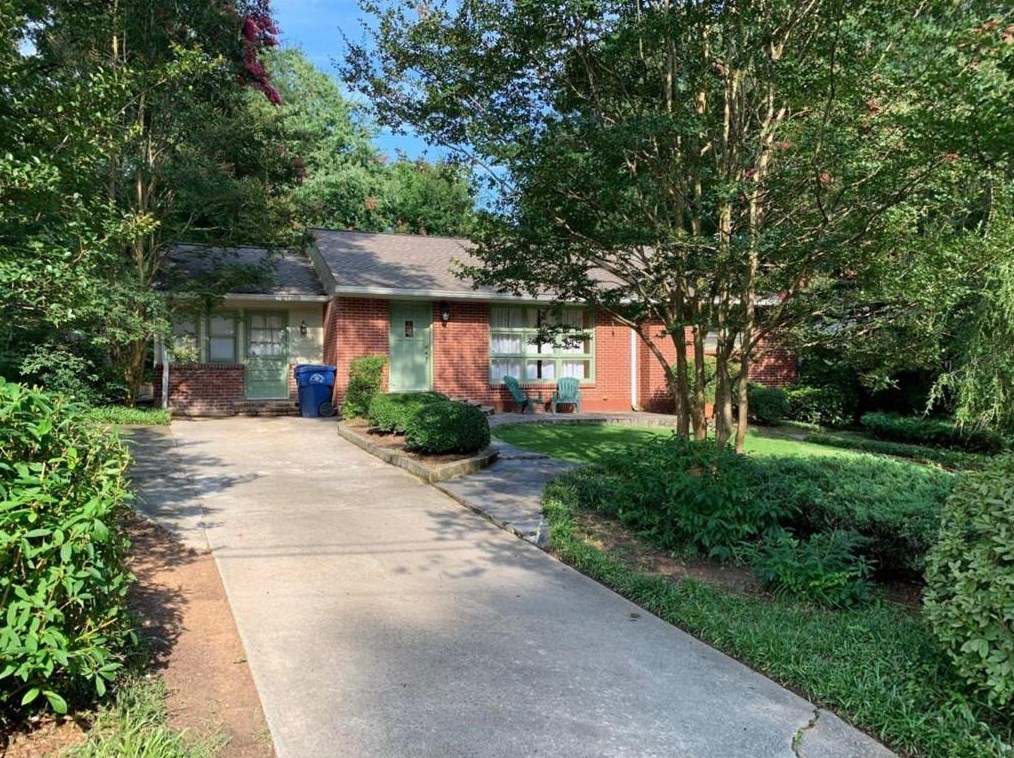 2241 Rando Ln Nw, Atlanta, GA 30318