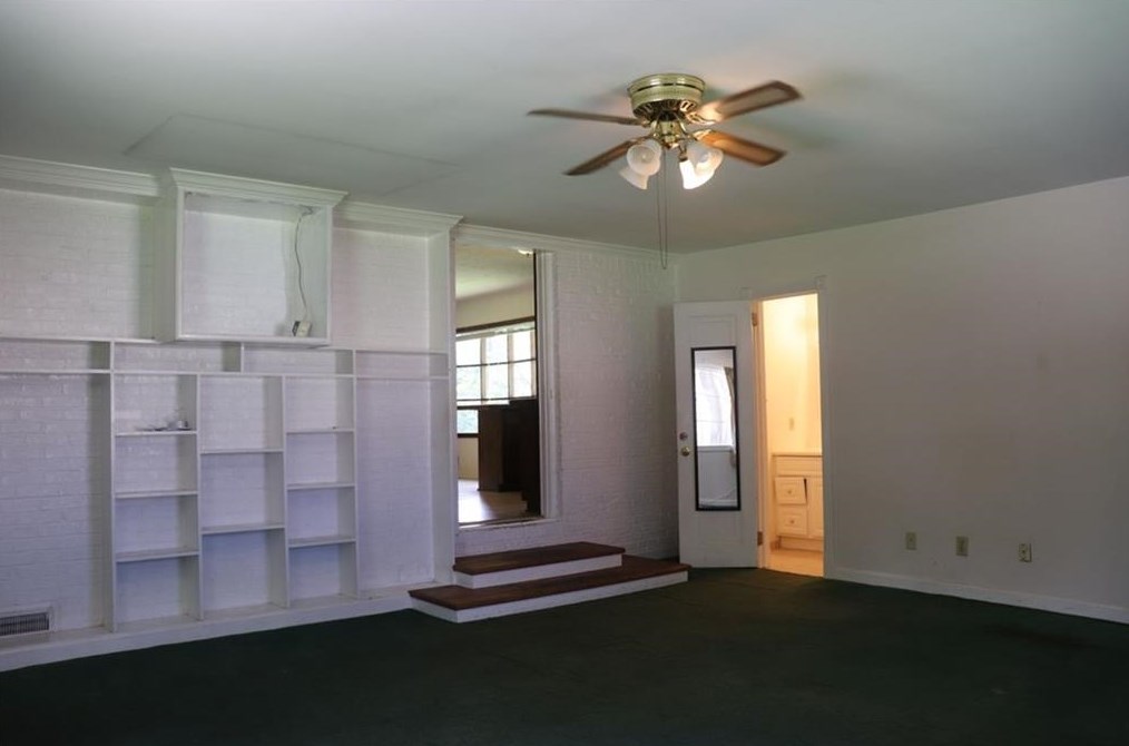 1731 Oxford Dr, Morrow, GA 30260