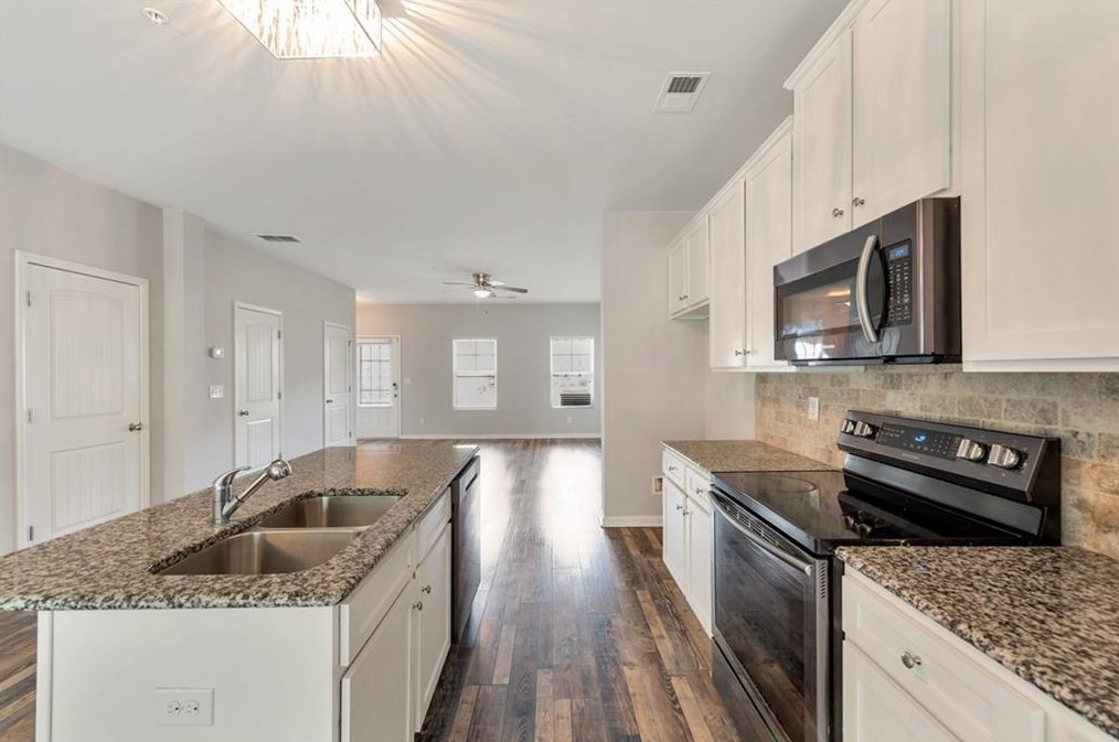 1587 Iris Walk, Jonesboro, GA 30238-7511