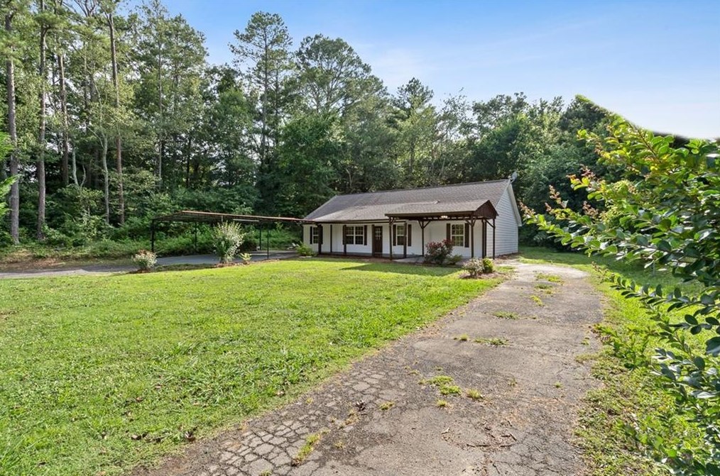 382 Sequoyah Cir, Calhoun, GA 30701-9021