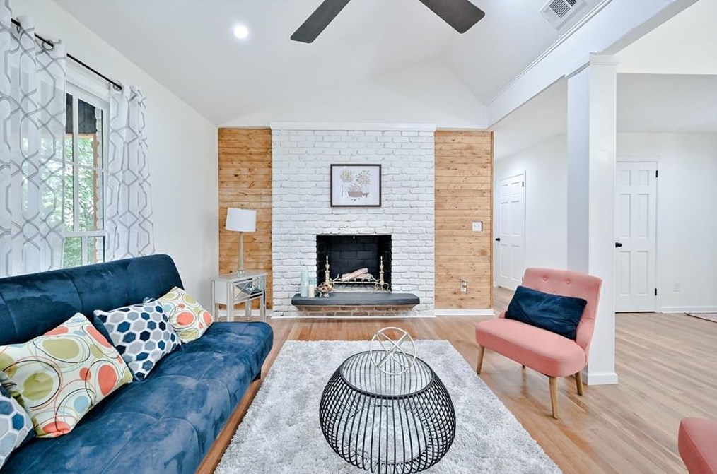 3356 Thornewood Dr, Atlanta GA  30340-4024 exterior