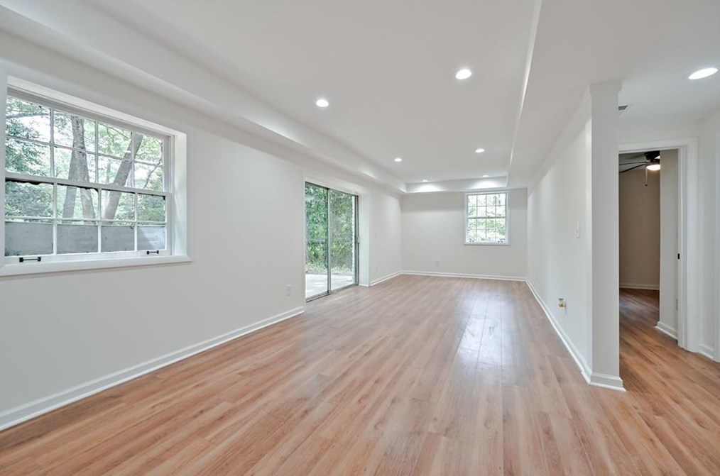 3356 Thornewood Dr, Atlanta GA  30340-4024 exterior