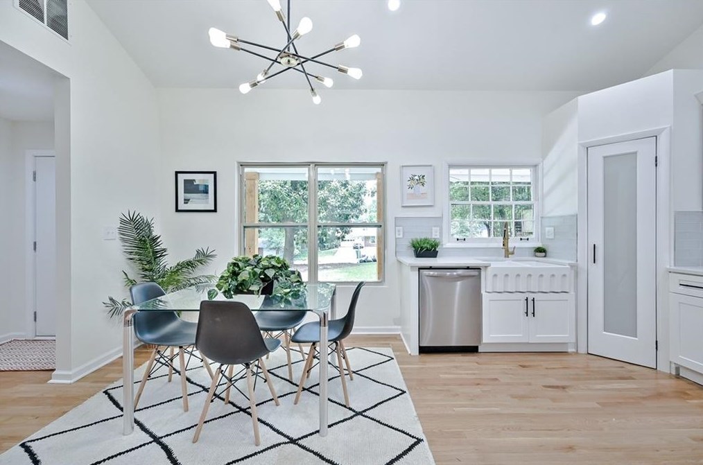 3356 Thornewood Dr, Atlanta GA  30340-4024 exterior