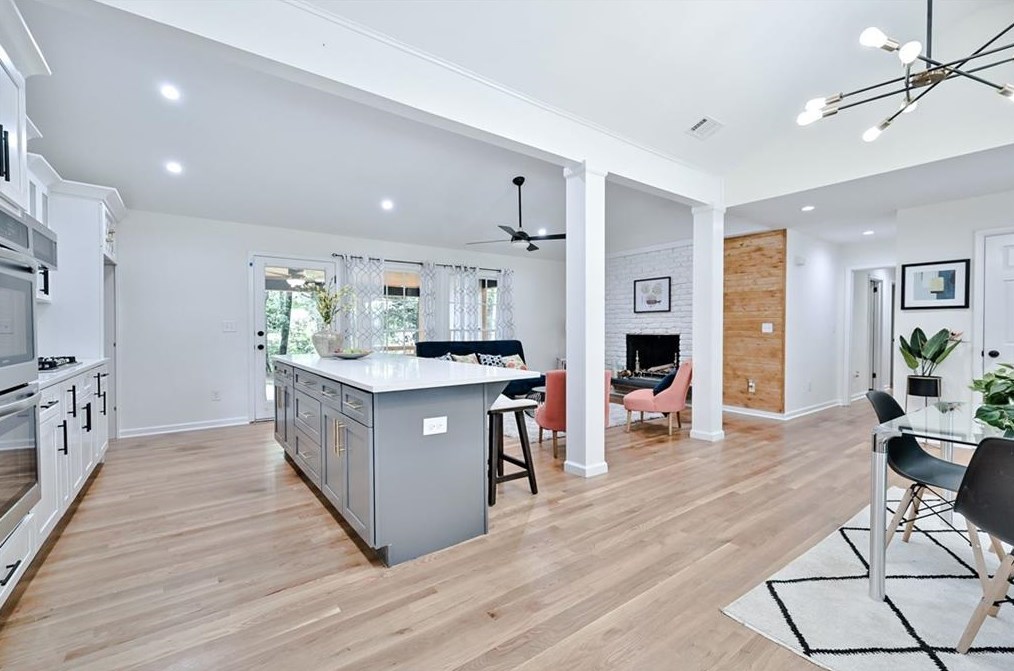 3356 Thornewood Dr, Atlanta GA  30340-4024 exterior