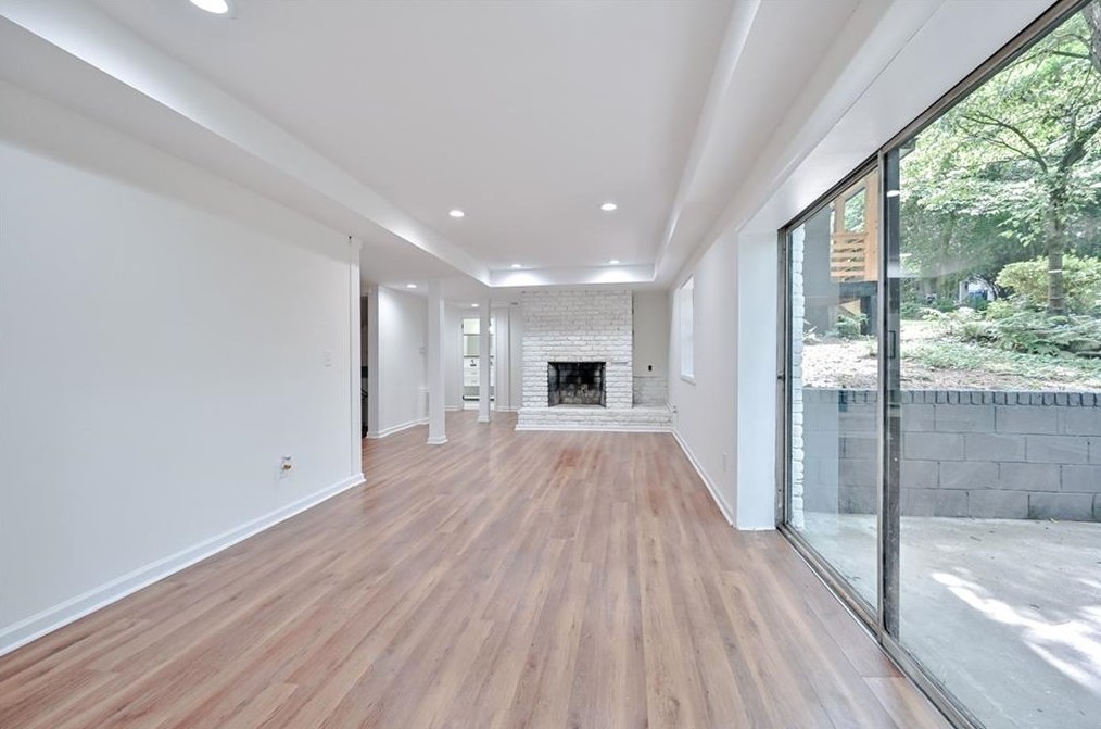 3356 Thornewood Dr, Atlanta GA  30340-4024 exterior