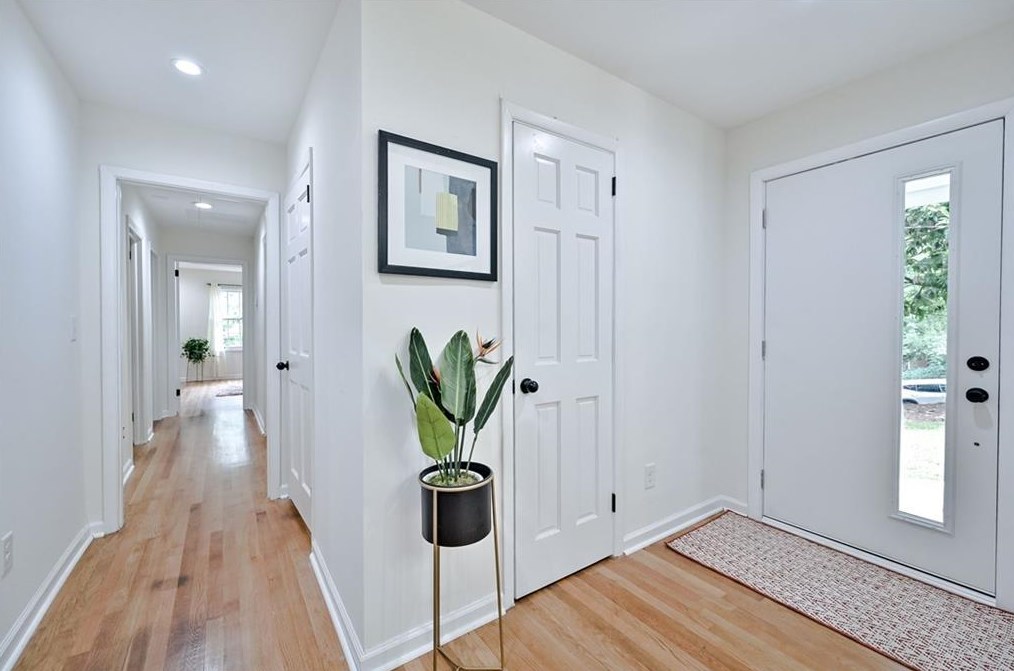 3356 Thornewood Dr, Atlanta GA  30340-4024 exterior