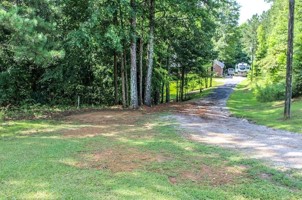 868 Benson Rd, Dallas, GA 30132-1645