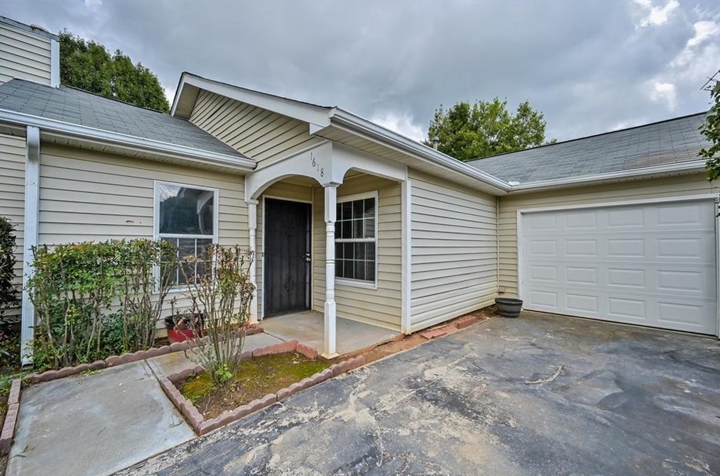 1618 Sweetgum Hl, Decatur, GA 30032